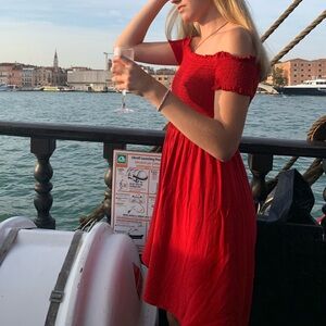 Brandy Melville EU exclusive red dress